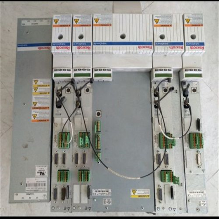 合模机伺服控制器变频器维修接地