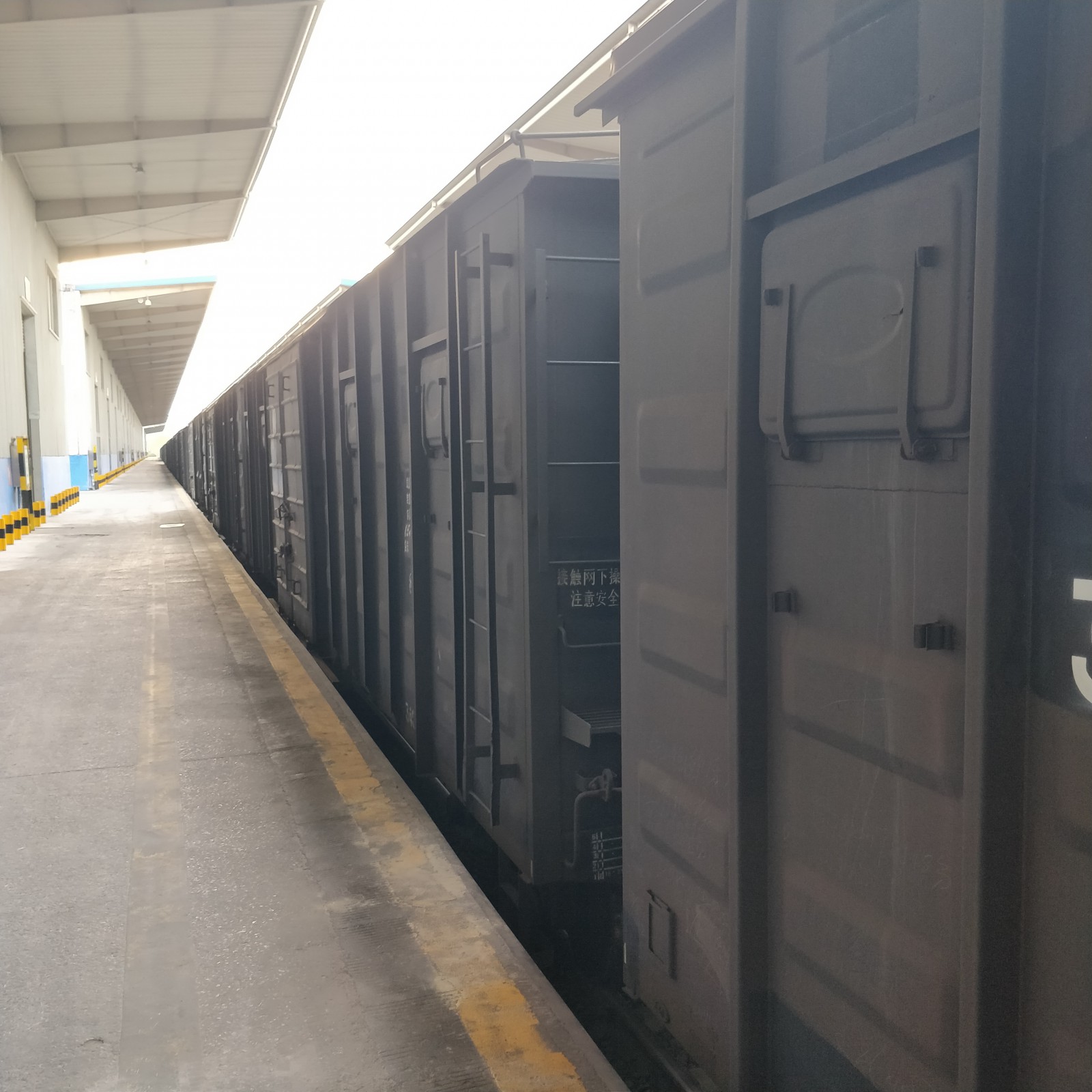 铁路物流运输：整柜/拼箱到欧洲意大利货代公司