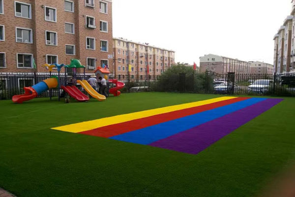 幼儿园人工草坪规定 