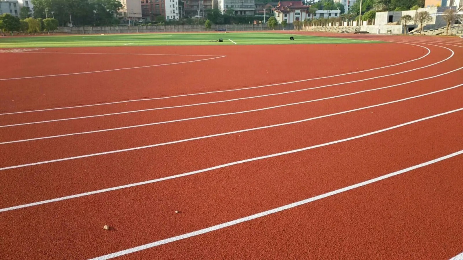 上海徐汇学校塑胶跑道上海卢湾丙烯酸篮球场