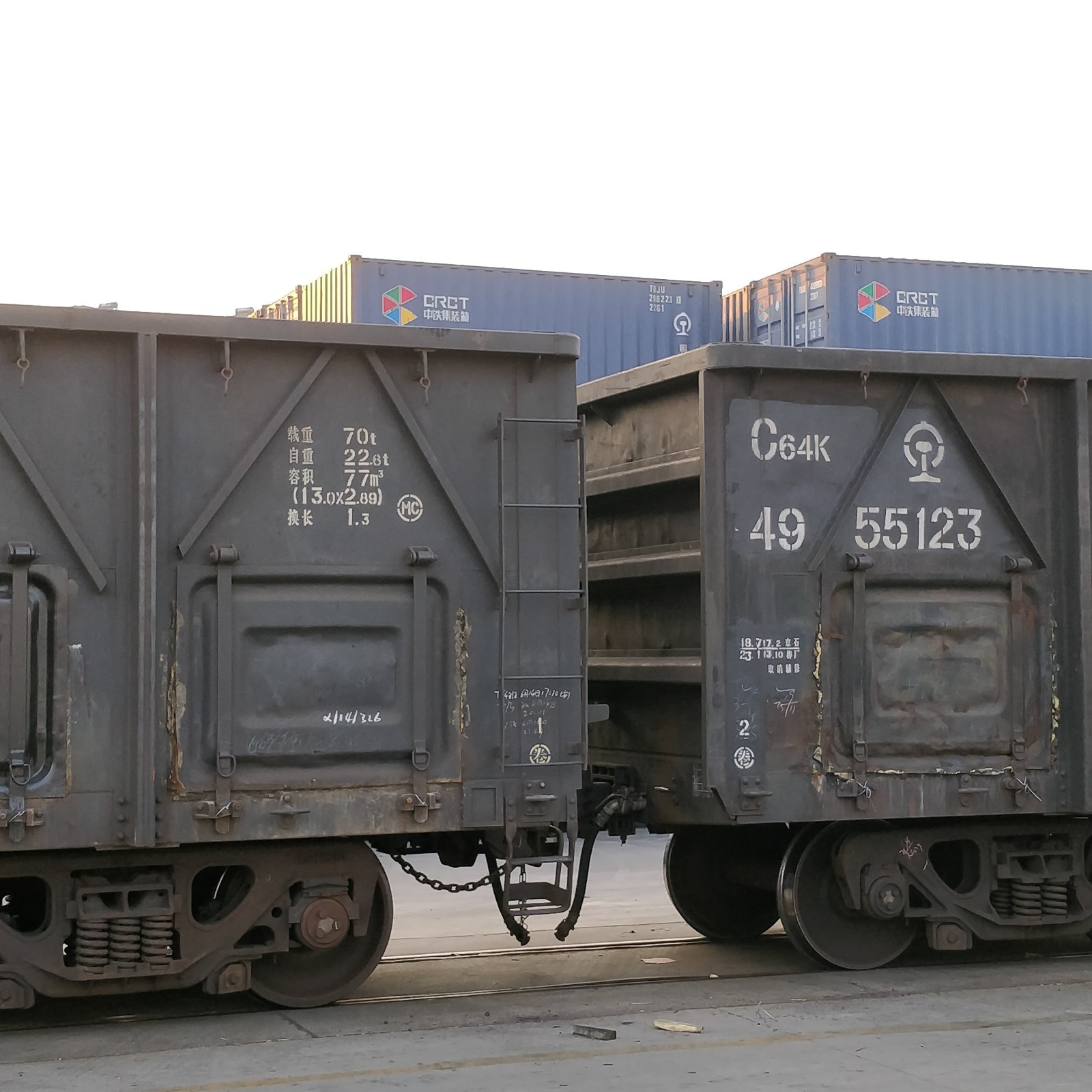 商品车辆出口-工程机械设备满洲里阿拉山口出境至白俄罗斯