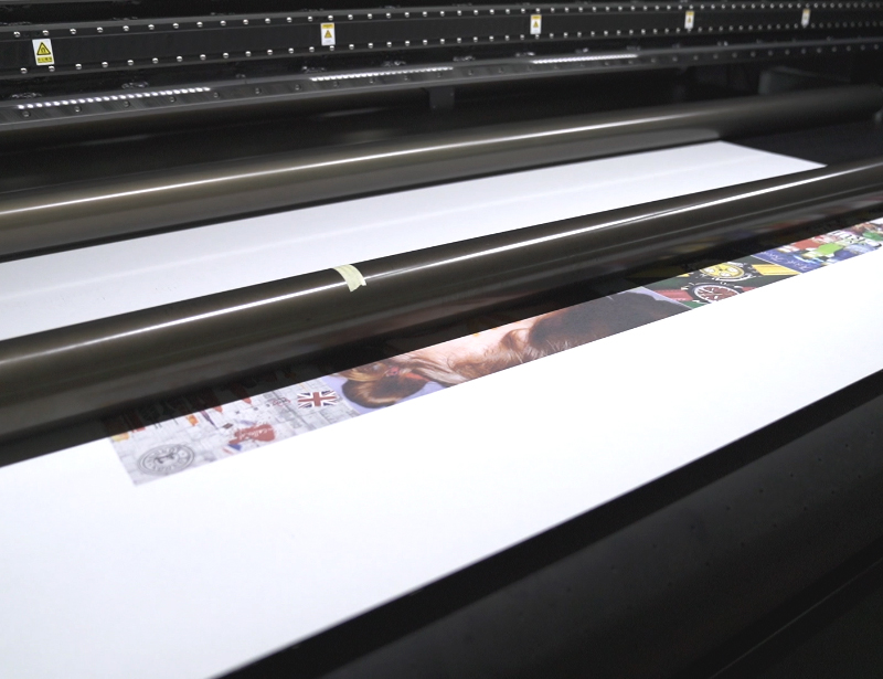 重庆纸箱数码印刷打印机做纸箱的机器需要用到的设备