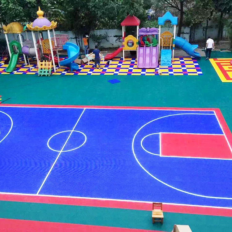 青岛篮球场悬浮拼装地板,室外悬浮地板篮球场,型号