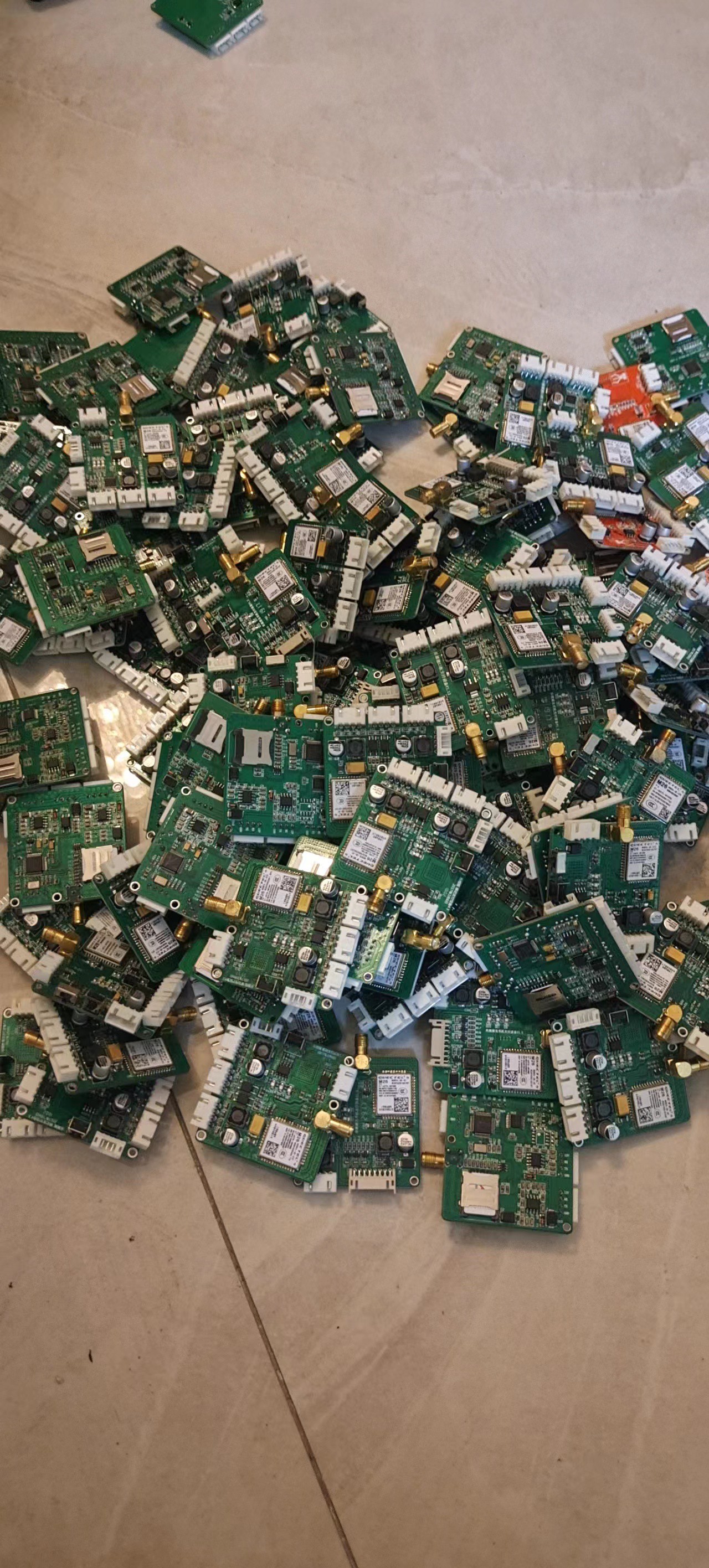 专业电脑配件回收回收AD品牌集成电路集成电路IC回收