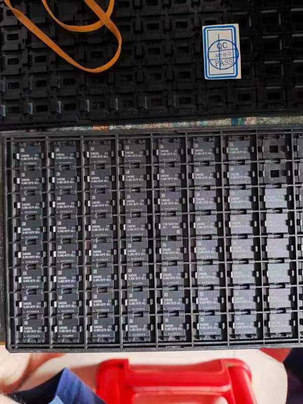南京市回收金士顿DDR内存手机贴片芯片IC镁光闪存emmc回收 