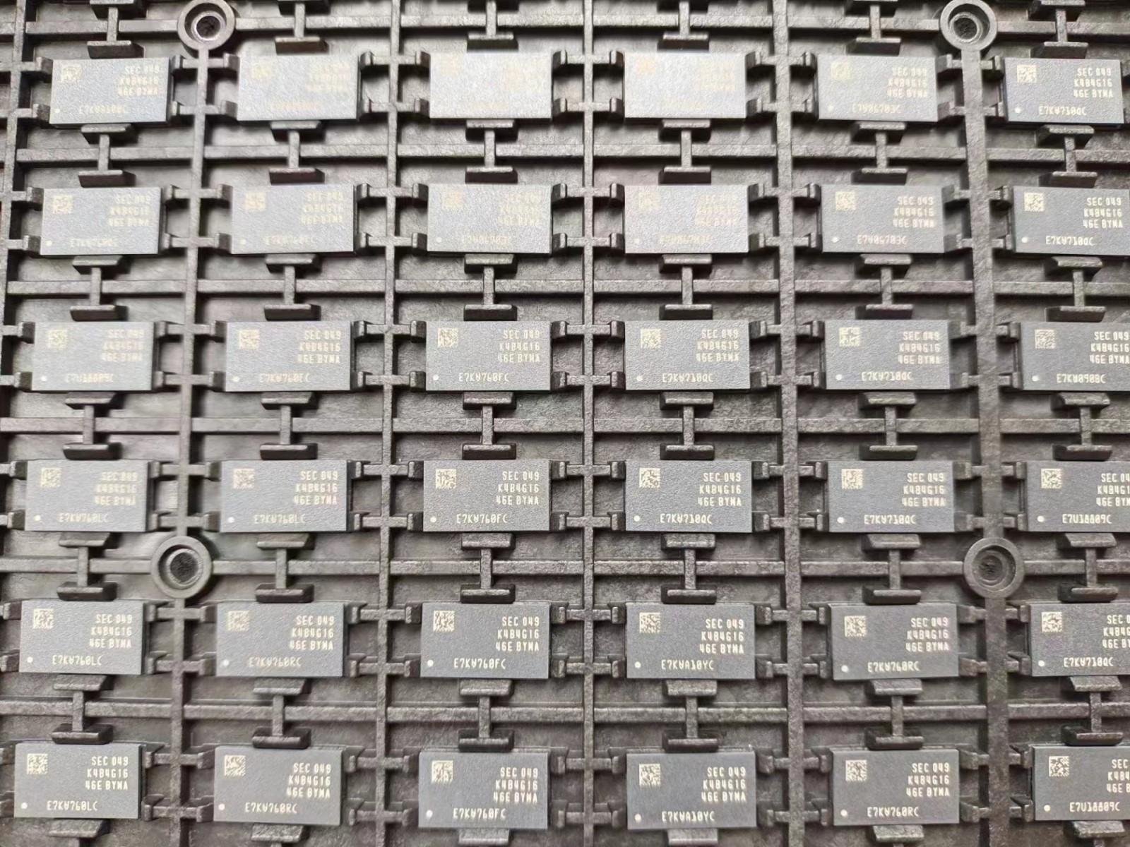 厦门市湖南电子呆料回收公司东莞回收各种贴片IC回收单片机IC 