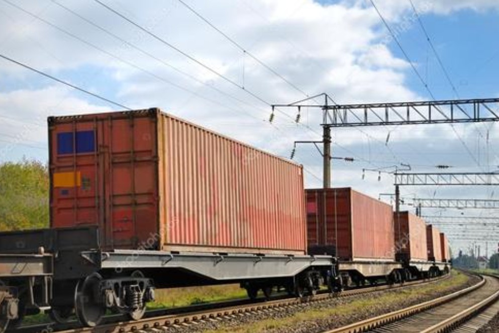 承接到莫斯科双清专线货运汽运铁路跨境物流