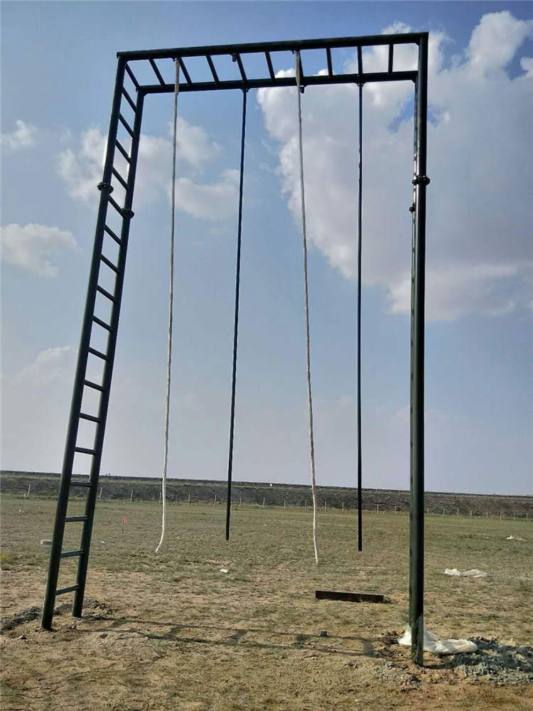 爬绳杆训练场,400米障碍独木桥尺寸
