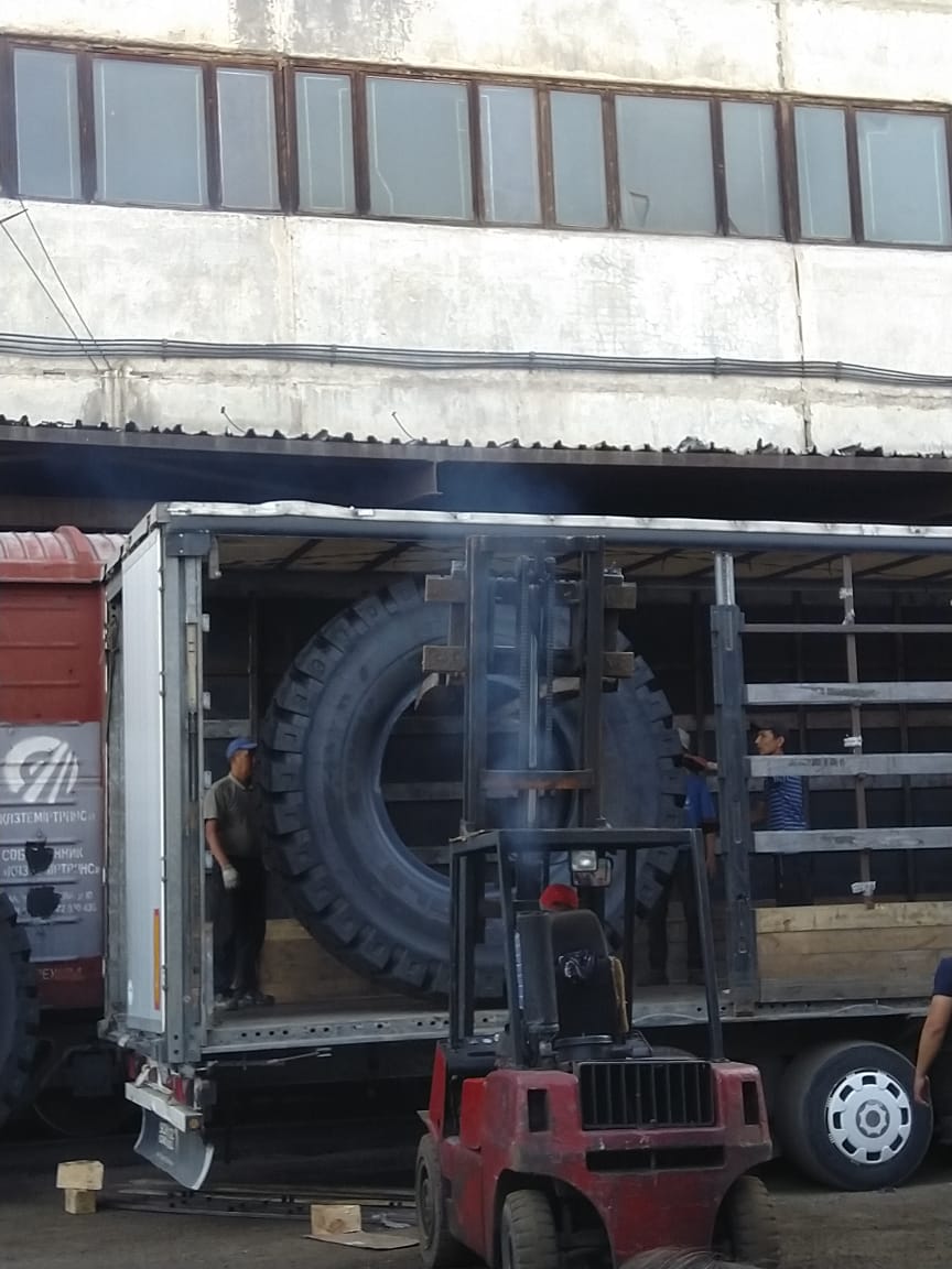 重型机器吊装搬运发货到至哈萨克斯坦全境卡航/空运