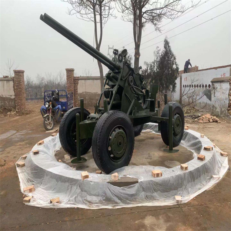 广西柳州市开动版装甲车租赁国防教育军事模型厂家生产厂家支持订制