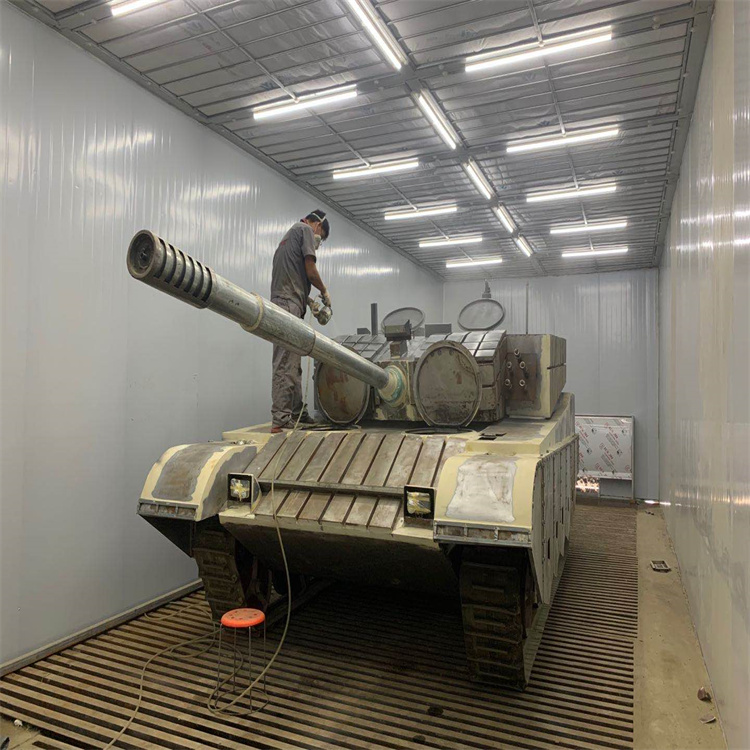 河南郑州国防教育基地军训模型装备开动装甲车模型定制
