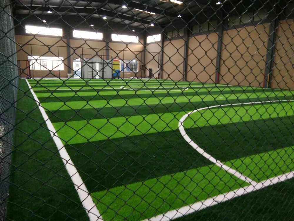 足球场人造草坪行业施工标准 足球场人工草草皮多宽换个颜色