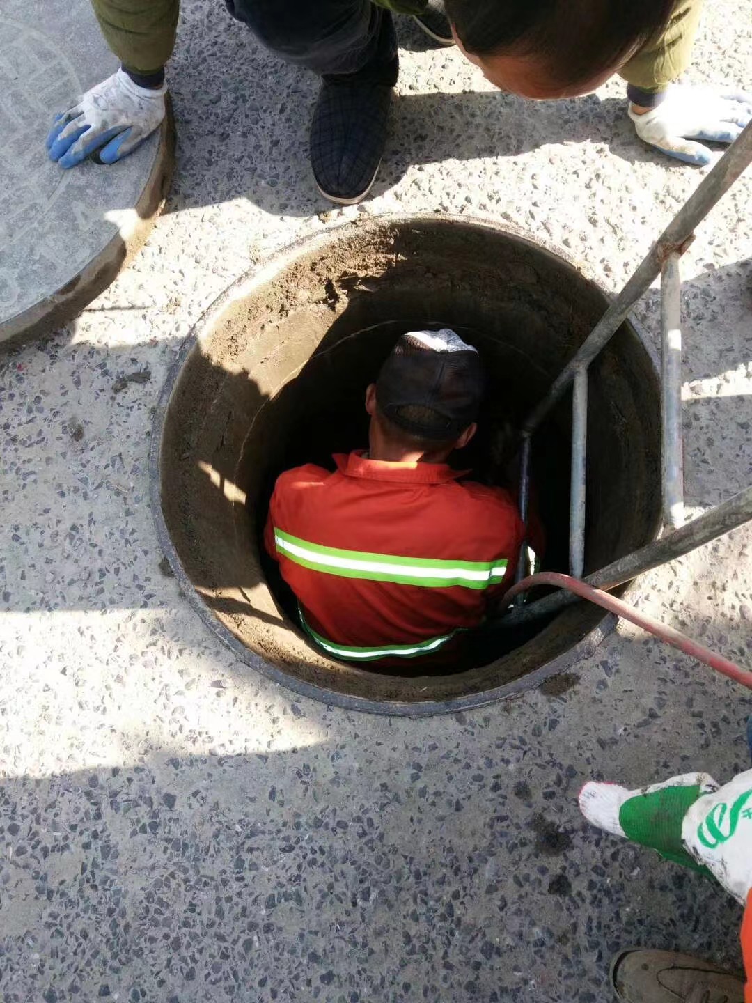 承接上海崇明县雨水管道疏通 雨水箱涵清淤养护公司