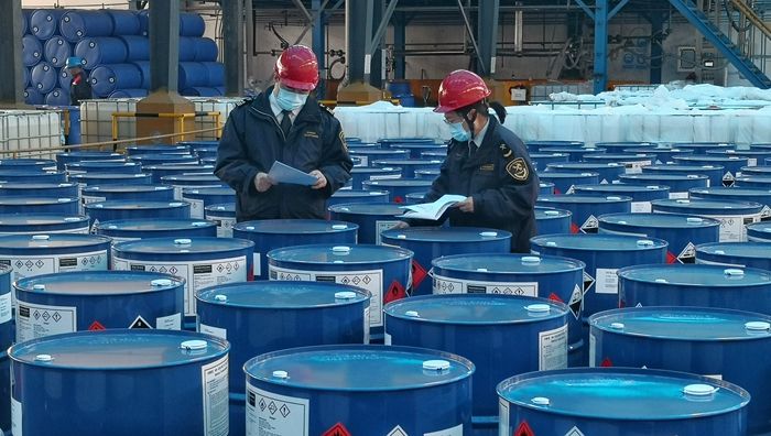 洋山港锌酸盐镀锌代理进口公司,危化品进口单证及新规