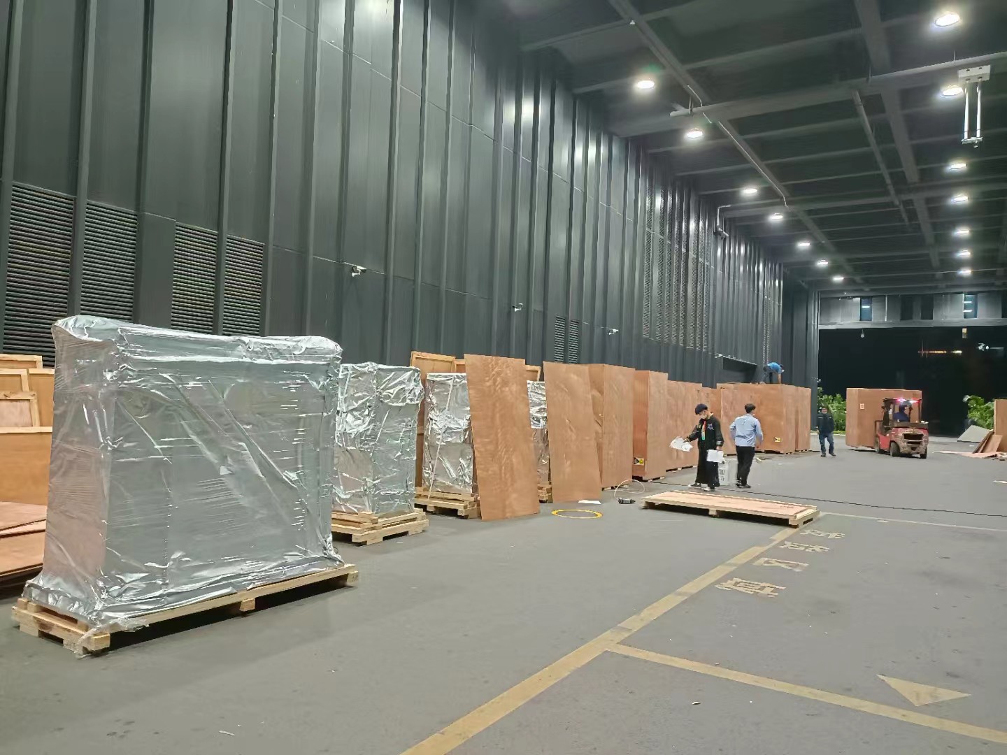 东莞市IPPC木箱包装商家,东莞市钢铁木箱包装 长期供应
