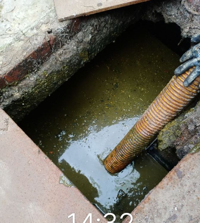 承接上海长宁区抽污水泥浆 清理化粪池24小时服务