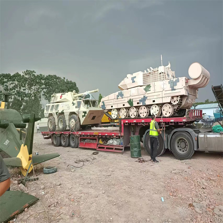 甘肃兰州市仿真军事模型厂家装甲运兵车模型道具生产厂家供应商