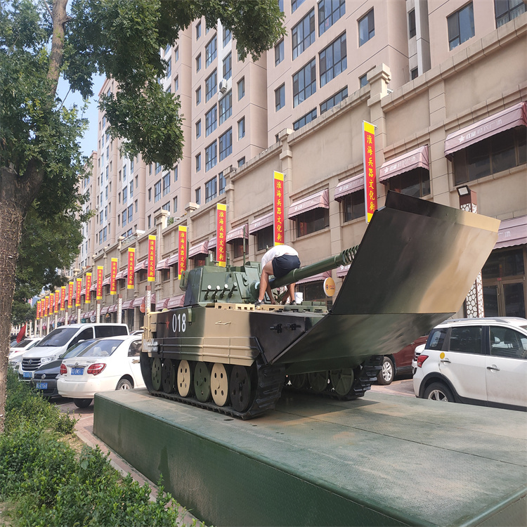 湖北宜昌市仿真装甲车模型厂家83式152毫米自行加榴炮模型生产厂家定做