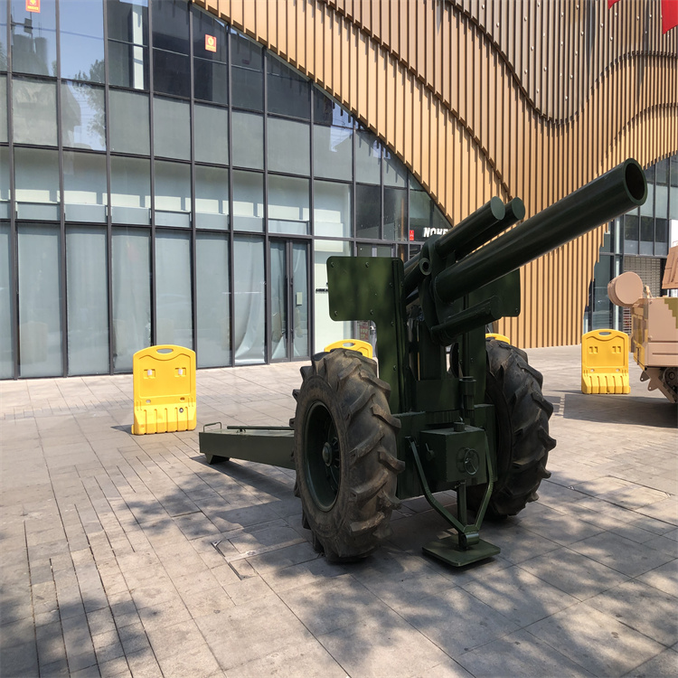 云南楚雄州河南军事模型厂家83式152毫米自行加榴炮模型生产厂家定做